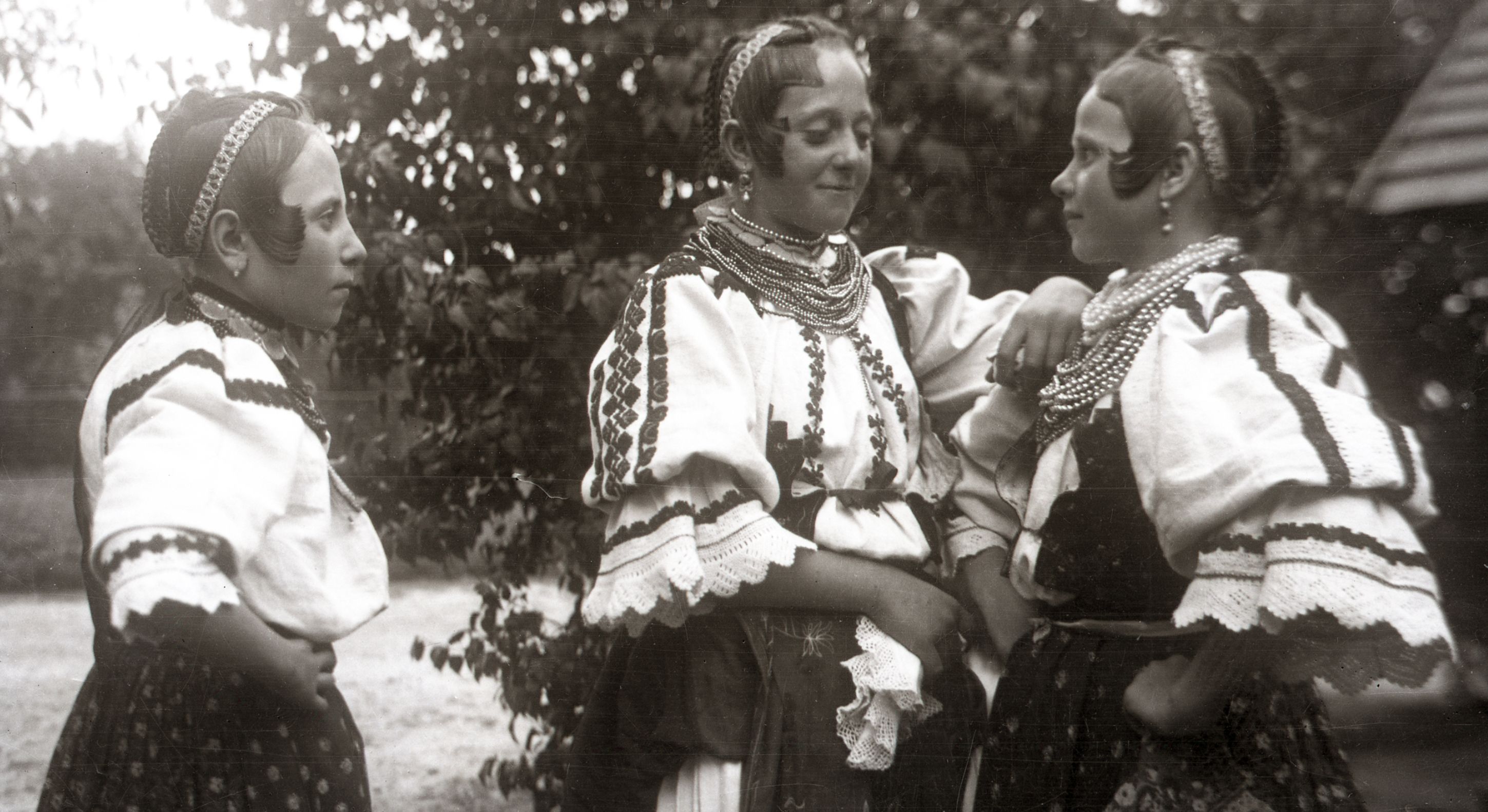 <font style="color:red"> BOSNIAN-CROATS</font>