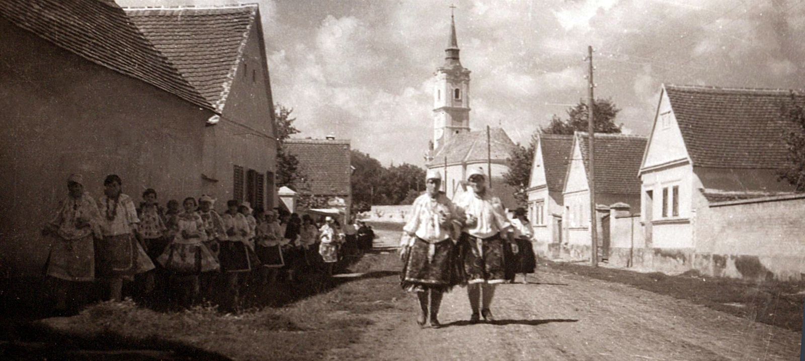 <font style="color:red"> ŠOKAC PEOPLE OF MOHACS </font>